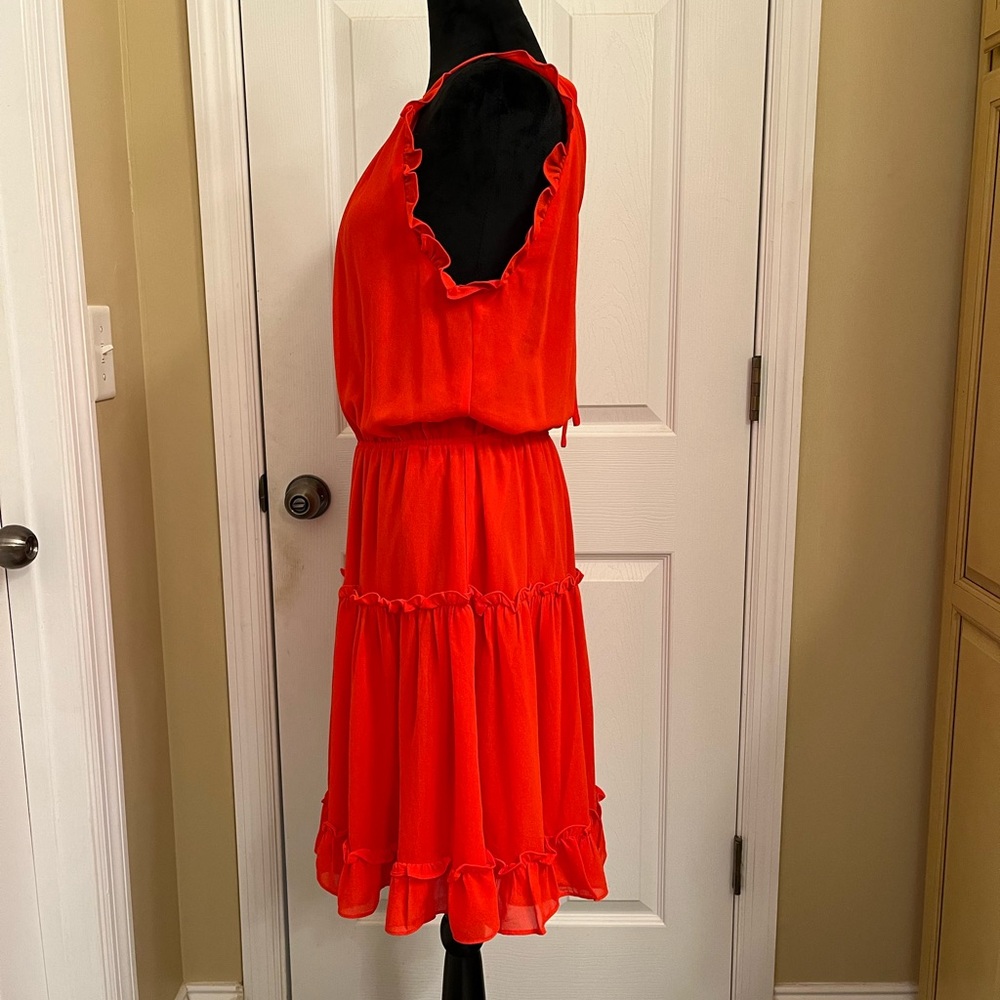 L Love Sleeveless with Flutter detail - Picture 3 of 5